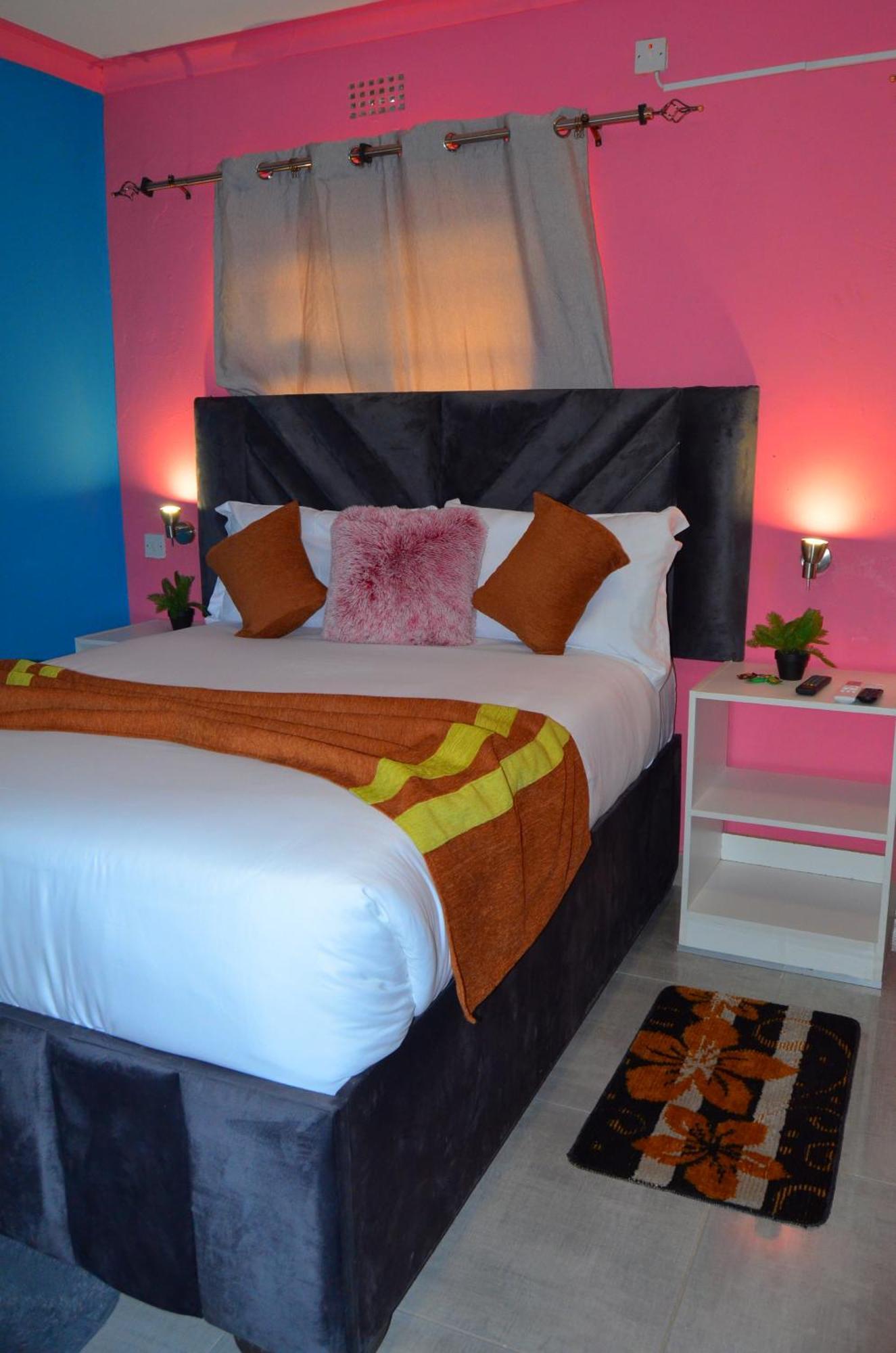 Chobe Kulotu Guest House Kasane Esterno foto