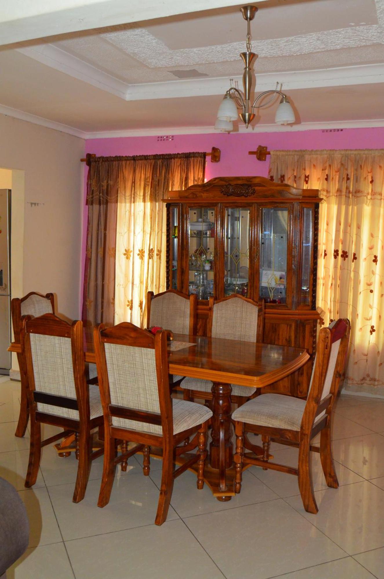 Chobe Kulotu Guest House Kasane Esterno foto