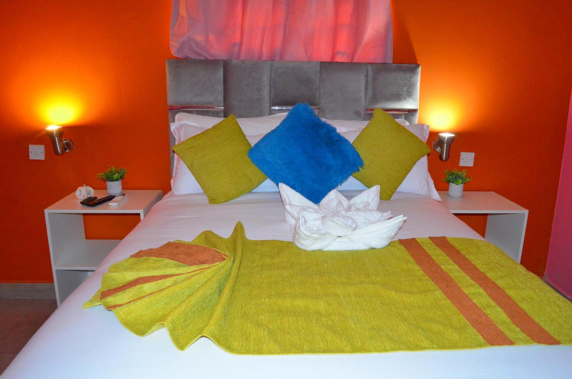 Chobe Kulotu Guest House Kasane Esterno foto