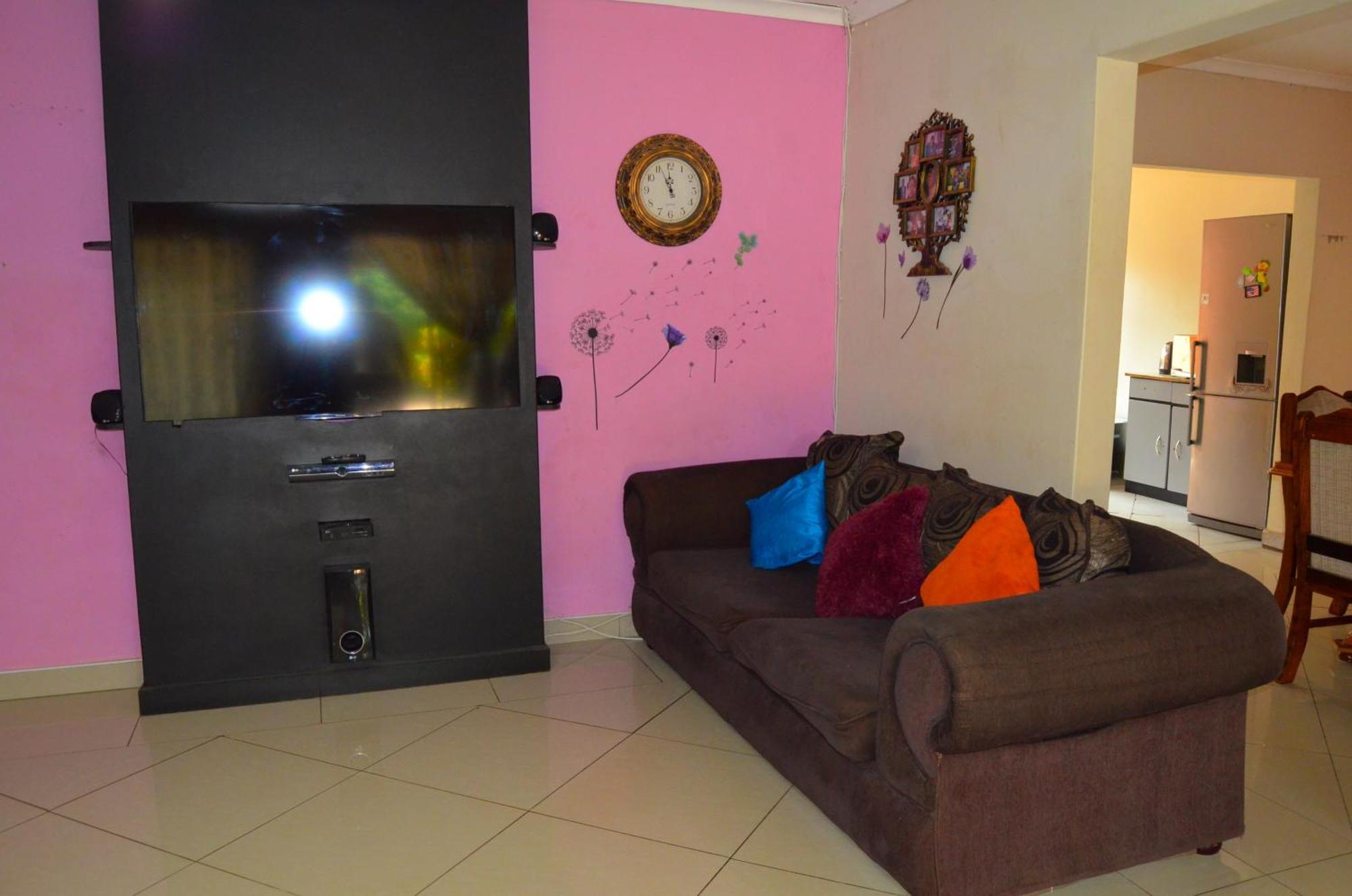 Chobe Kulotu Guest House Kasane Esterno foto